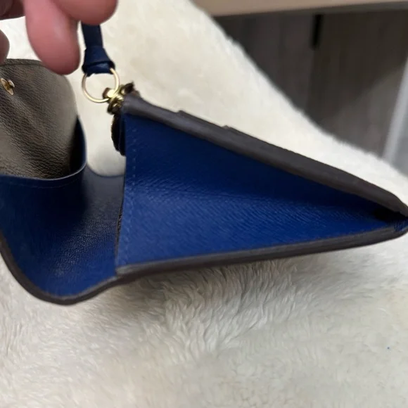 Authentic Louis Vuitton Wallet - Picture 5 of 10